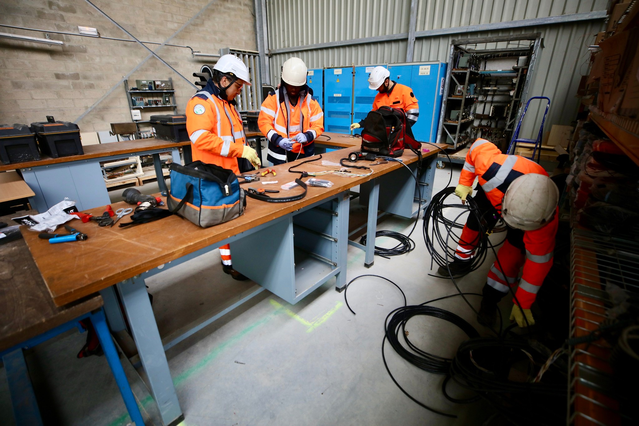 Atelier pratique apprentissage compagnons ferroviaire